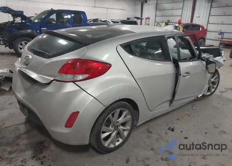 2016 Hyundai Veloster z USA, uszkodzony, nr VIN KMHTC6AD9GU263272